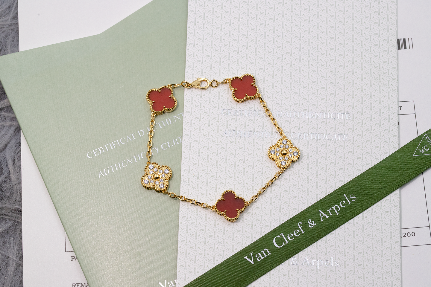 Golden Jubilee Alhambra 5-flower Bracelet, A 50th Anniversary Homage To Timeless Radiance