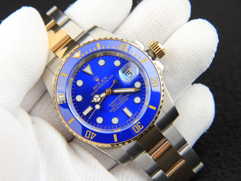 Rolex Cosmograph Daytona-style Ref. 116518ln, 40mm Premium Stainless Steel With Pvd Gold Coating, Domed Scratch-resistant Sapphire Crystal With Anti-reflective Coating